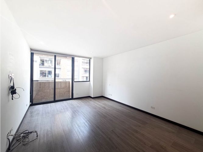 Apartamento de 3 alcobas en venta en El Virrey, Bogotá, 204 m² · foto 7 de 16