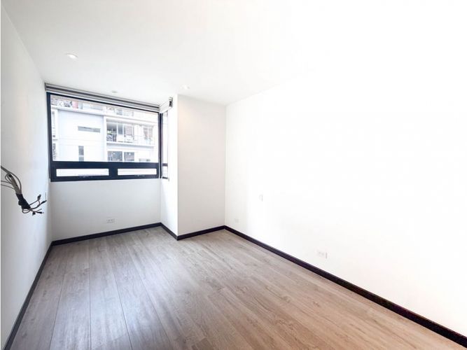 Apartamento de 3 alcobas en venta en El Virrey, Bogotá, 204 m² · foto 13 de 16