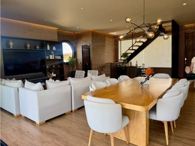 Casa de 3 alcobas en venta en Vía Las Palmas, Envigado, 363 m² · foto 11 de 24