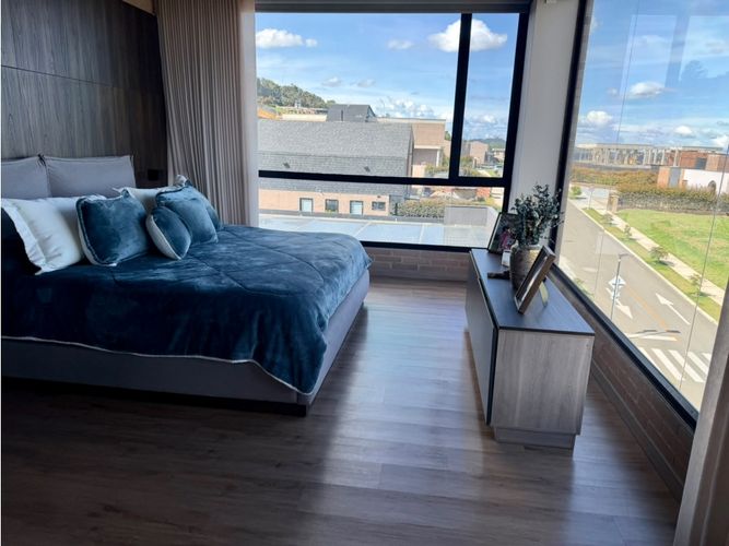Casa de 3 alcobas en venta en Vía Las Palmas, Envigado, 363 m² · foto 23 de 24