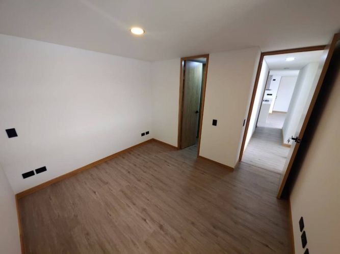 Apartamento de 3 alcobas en arriendo en Loma Del Indio, Medellín, 76 m² · foto 9 de 14
