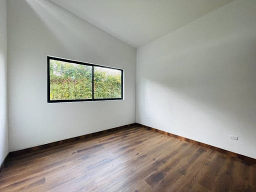Casa de 3 alcobas en venta en La Ceja, 340 m² · foto 13 de 24