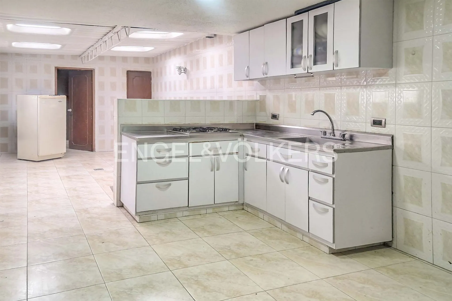 Casa en venta en Pontevedra, Bogotá · foto 5 de 12