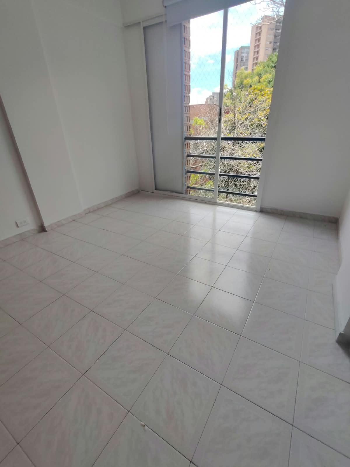 Apartamento en venta en Zona Centro, Envigado · foto 13 de 24
