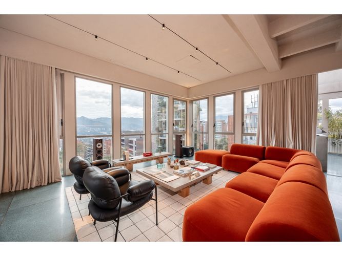 Apartamento de 3 alcobas en venta en El Poblado, Medellín, 330 m² · foto 15 de 24
