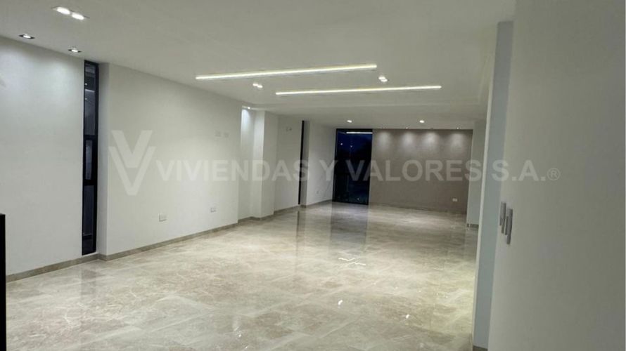 Casa de 4 alcobas en venta en La Estancia, Villa del Rosario, 240 m² · foto 5 de 10