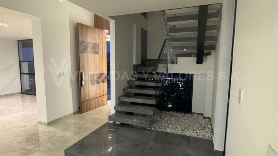 Casa de 4 alcobas en venta en La Estancia, Villa del Rosario, 240 m² · foto 6 de 10