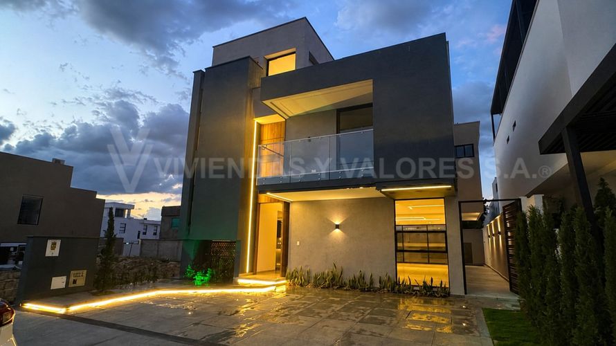$1.200.000.000 en La Estancia