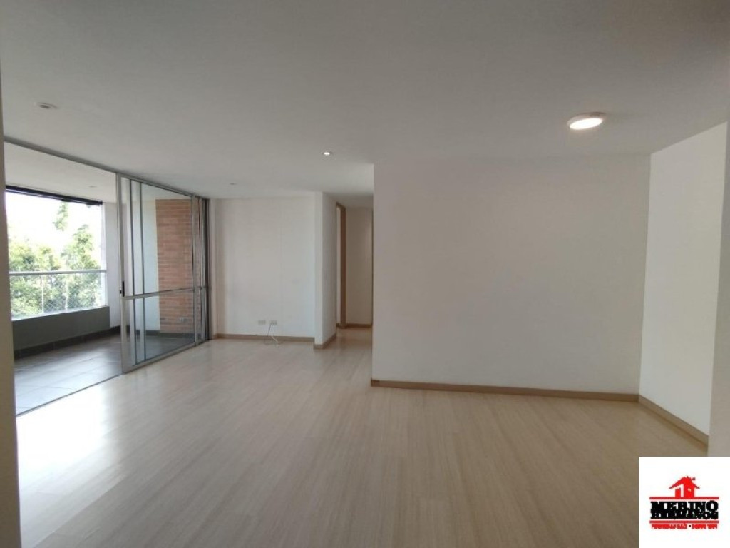 Apartamento en Arriendo en Loma del Esmeraldal, Envigado