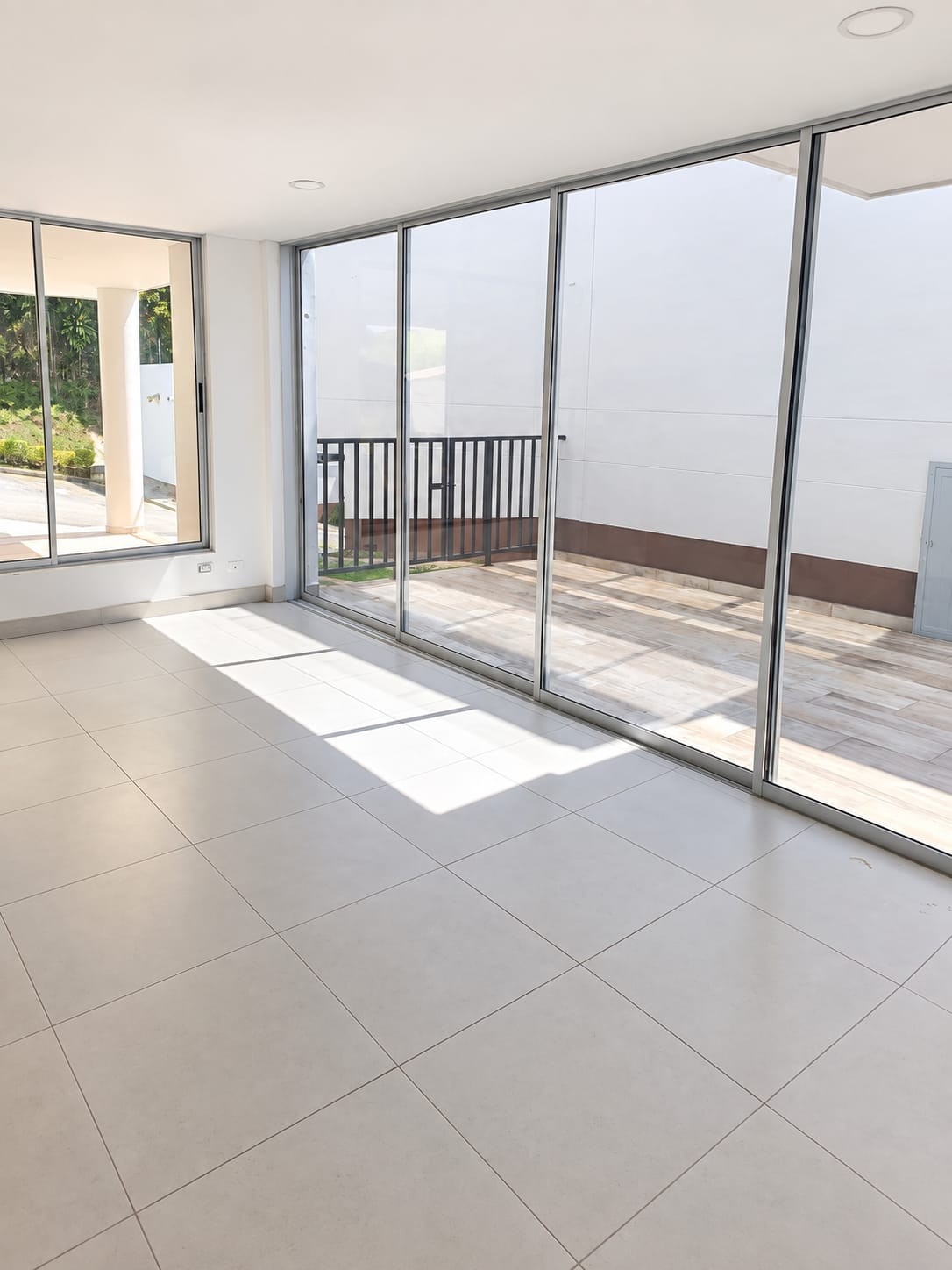 Casa en venta en Loma Del Escobero, Envigado · foto 8 de 9