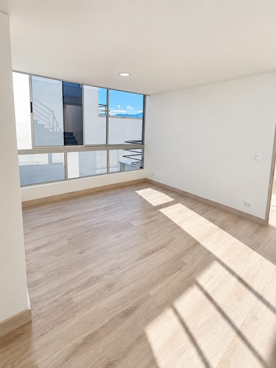 Casa en venta en Loma Del Escobero, Envigado · foto 6 de 9