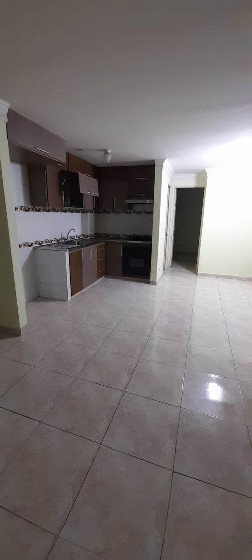 Casa de 4 alcobas en venta en San Antonio Del Carrizal, Girón, 162 m² · foto 11 de 17
