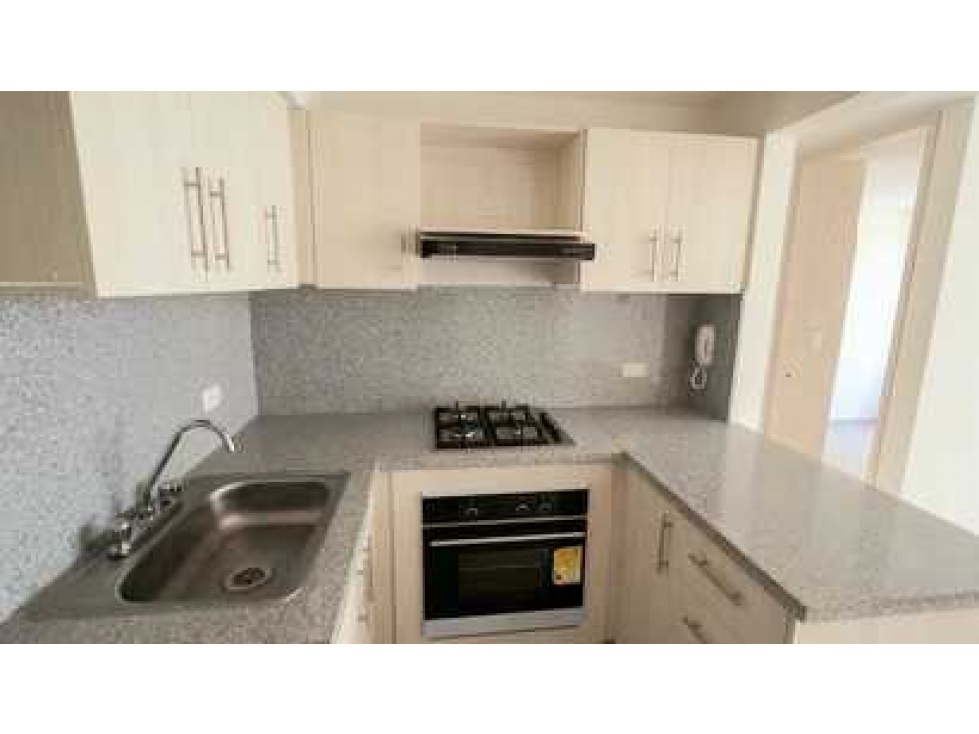 Apartamento en venta en Castilla, Bogotá · foto 8 de 24