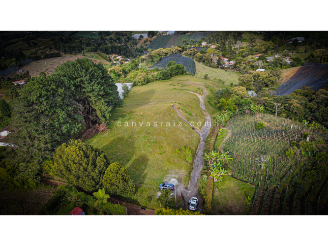 Lote en venta en La Sonadora, El Carmen de Viboral, 3333 m² · foto 2 de 5