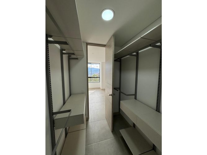Apartaestudio en venta en Los Balsos, Medellín, 68 m² · foto 12 de 21