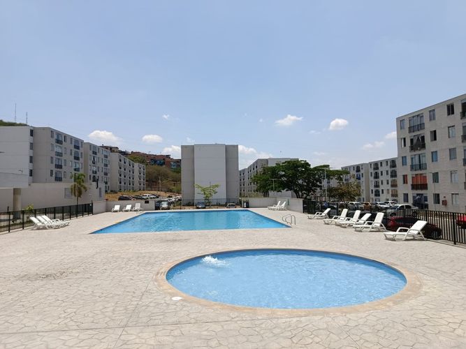 Apartamento de 2 alcobas en venta en Arroyohondo, Yumbo, 46 m² · foto 11 de 19