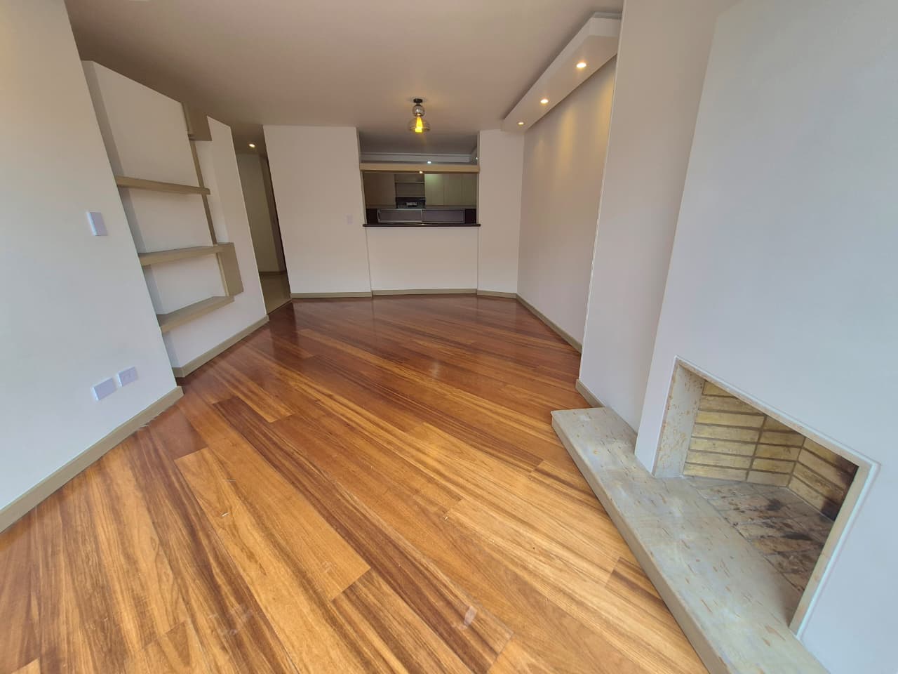 Apartamento en venta en Bella Suiza, Bogotá · foto 2 de 13