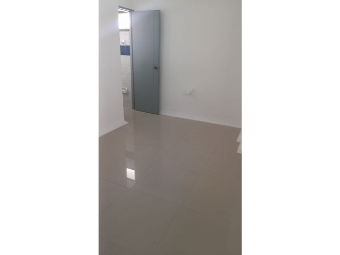 Consultorio en arriendo en Bocagrande, Cartagena, 7 m² · foto 2 de 7