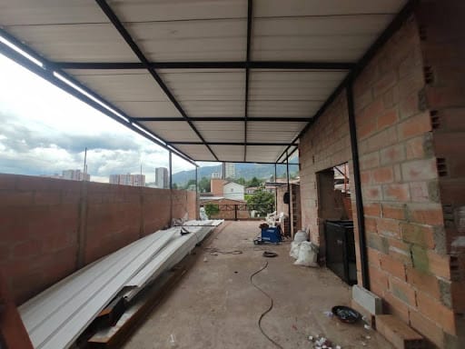 Bodega en arriendo en Las Brisas, La Estrella, 355 m² · foto 4 de 13
