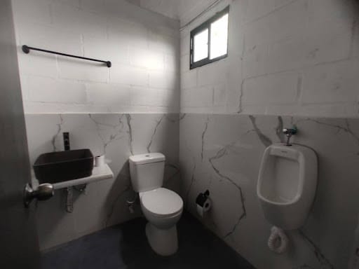 Bodega en arriendo en Las Brisas, La Estrella, 355 m² · foto 5 de 13