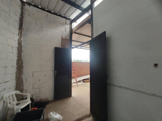 Bodega en arriendo en Las Brisas, La Estrella, 355 m² · foto 13 de 13
