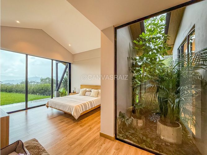 Casa de 4 alcobas en venta en Guayabito, El Retiro, 560 m² · foto 17 de 24