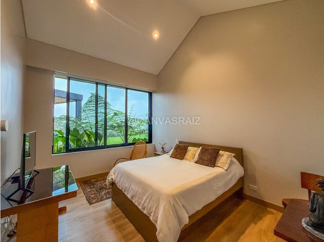 Casa de 4 alcobas en venta en Guayabito, El Retiro, 560 m² · foto 23 de 24