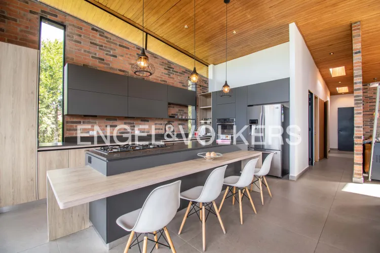 Casa de 3 alcobas en venta en Pantanillo, El Retiro, 336 m² · foto 7 de 24