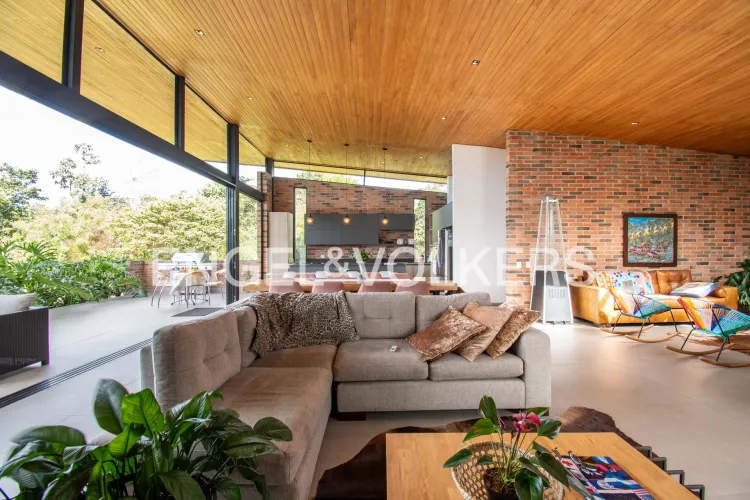 Casa de 3 alcobas en venta en Pantanillo, El Retiro, 336 m² · foto 3 de 24