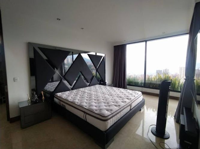 Apartamento de 2 alcobas en arriendo en Loma Del Campestre, Medellín, 130 m² · foto 8 de 12