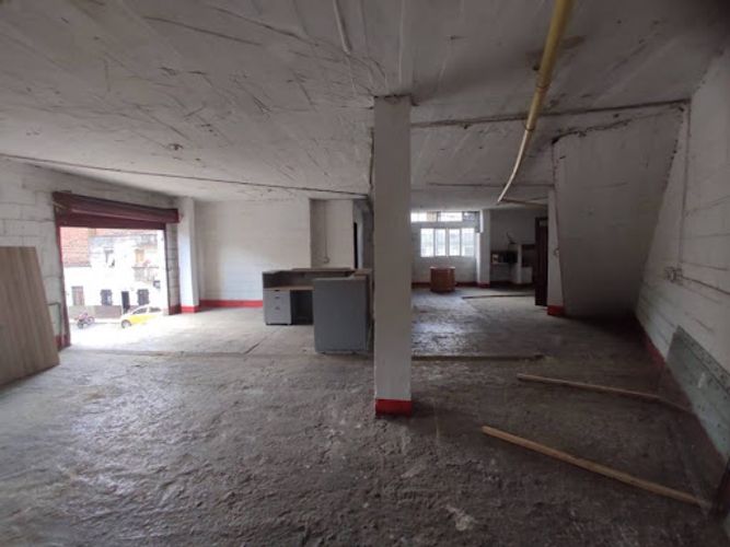 Bodega en arriendo en Trinidad, Medellín, 120 m² · foto 2 de 14