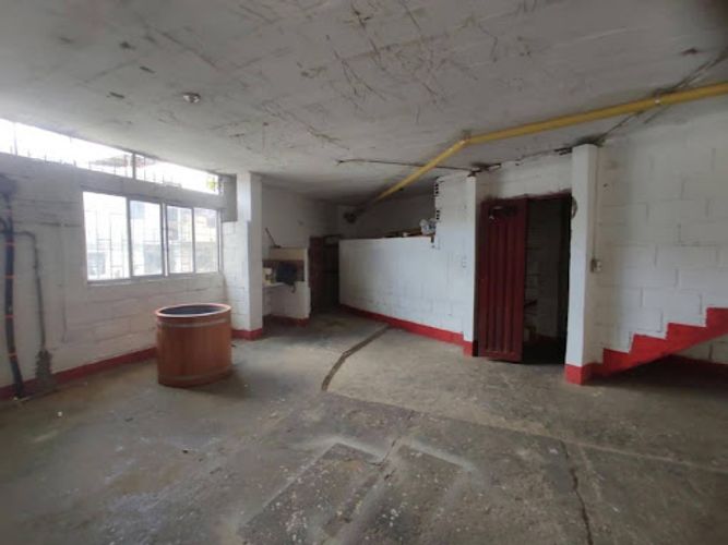 Bodega en arriendo en Trinidad, Medellín, 120 m² · foto 5 de 14