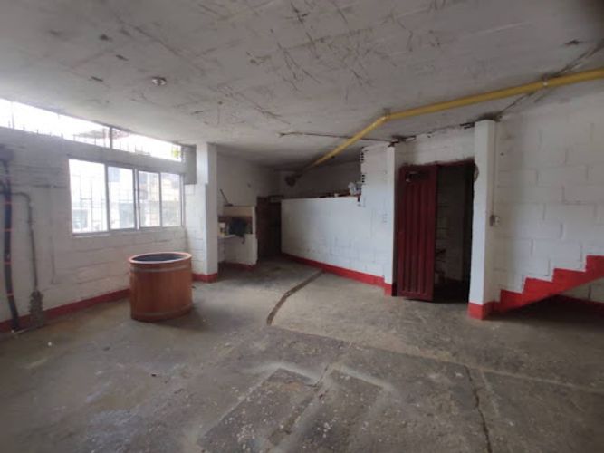 Bodega en arriendo en Trinidad, Medellín, 120 m² · foto 12 de 14