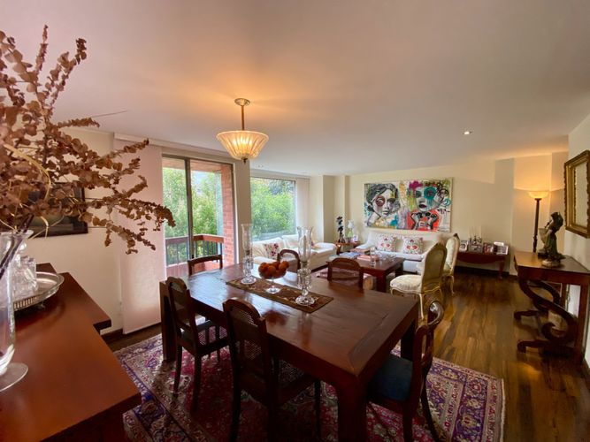 Apartamento de 2 alcobas en venta en Chicó Reservado, Bogotá, 164 m² · foto 2 de 24
