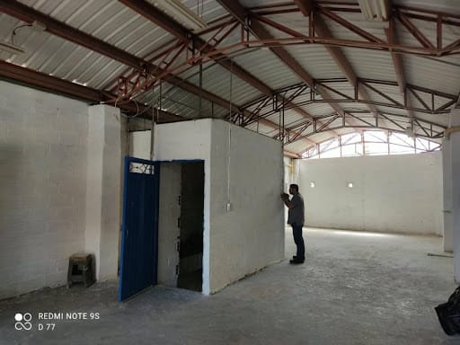 Bodega en arriendo en Tenche, Medellín, 140 m² · foto 2 de 7