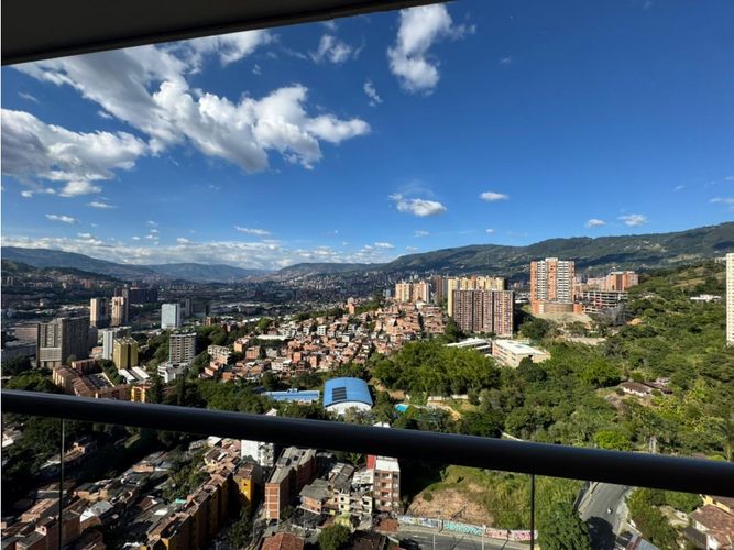 Apartamento de 3 alcobas en venta en Asdesillas, Sabaneta, 83 m² · foto 5 de 13