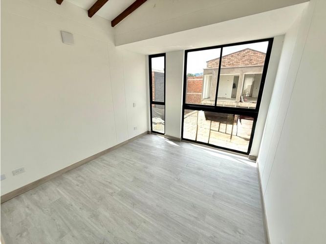 Casa de 3 alcobas en venta en La Ceja, 135 m² · foto 10 de 12