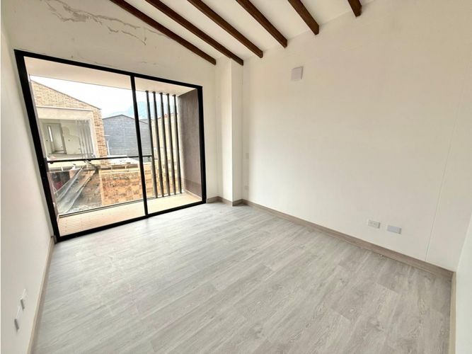 Casa de 3 alcobas en venta en La Ceja, 135 m² · foto 11 de 12