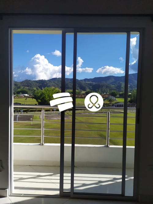 Apartamento de 1 alcoba en venta en La Ceja, 58 m² · foto 2 de 16
