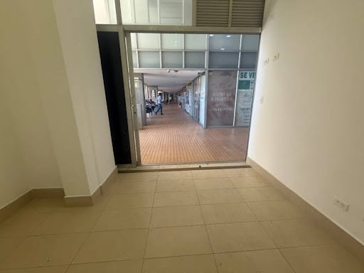 Local en arriendo en Niquia, Bello, 12 m² · foto 4 de 10