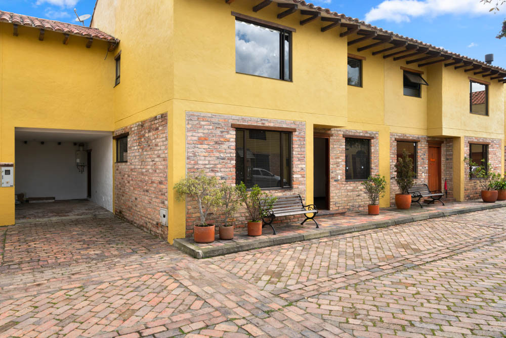 Casa en venta en Cajicá · foto 3 de 24