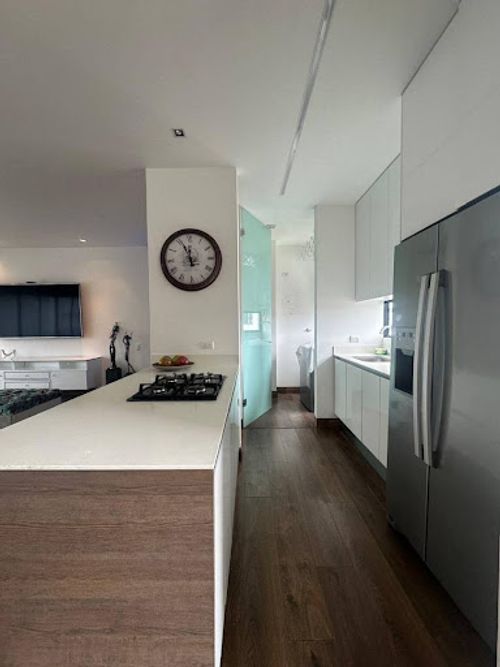 Apartamento de 2 alcobas en arriendo en Loma Del Campestre, Medellín, 90 m² · foto 2 de 24