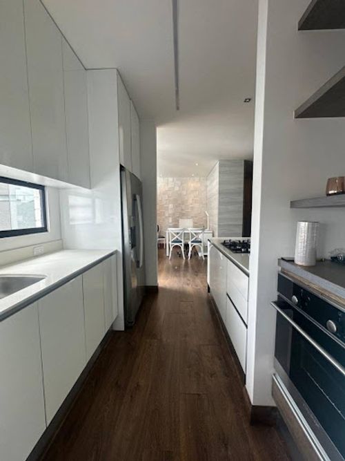 Apartamento de 2 alcobas en arriendo en Loma Del Campestre, Medellín, 90 m² · foto 9 de 24