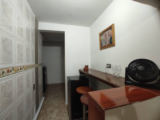 Apartaestudio en arriendo en Bosques De Zuñiga, Envigado · foto 4 de 8