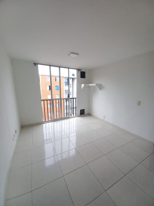 Apartamento de 3 alcobas en venta en Picaleña Y Mirolindo, Ibagué, 45 m² · foto 6 de 24