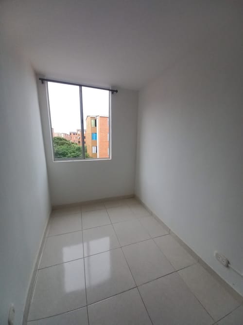 Apartamento de 3 alcobas en venta en Picaleña Y Mirolindo, Ibagué, 45 m² · foto 13 de 24