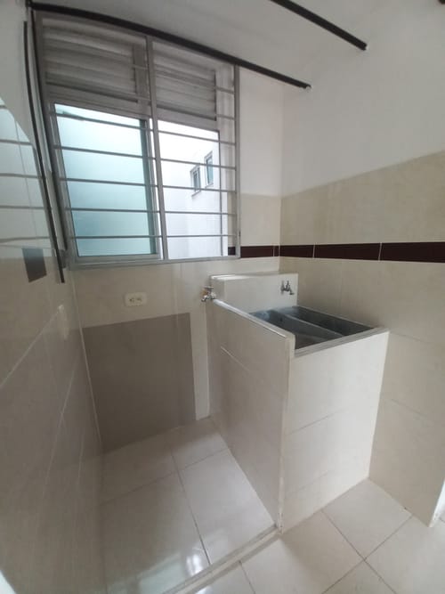 Apartamento de 3 alcobas en venta en Picaleña Y Mirolindo, Ibagué, 45 m² · foto 17 de 24