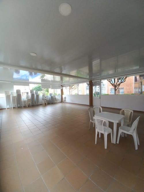 Apartamento de 3 alcobas en venta en Picaleña Y Mirolindo, Ibagué, 45 m² · foto 19 de 24