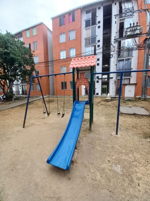 Apartamento de 3 alcobas en venta en Picaleña Y Mirolindo, Ibagué, 45 m² · foto 20 de 24