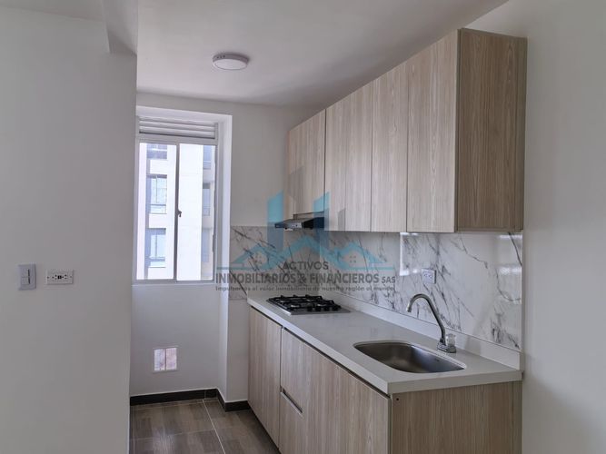 Apartamento de 2 alcobas en arriendo en Ricaurte, 55 m² · foto 5 de 13